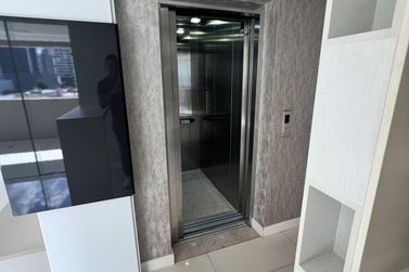 Apartamento &agrave; venda - 100m&sup2; - Meia Praia