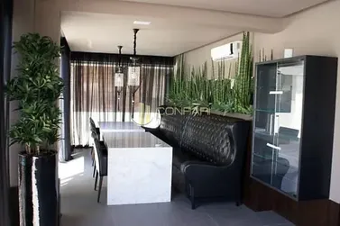 Apartamento &agrave; venda - 270m&sup2; - Meia Praia