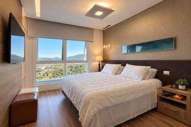 Apartamento &agrave; venda - 180m&sup2; - Centro
