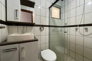 Apartamento &agrave; venda - 121m&sup2; - Meia Praia