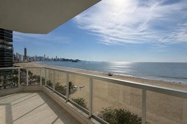 Apartamento &agrave; venda - 260m&sup2; - Centro