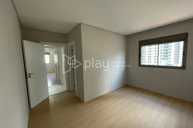 Apartamento &agrave; venda - 105m&sup2; - Centro