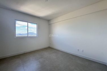 Apartamento &agrave; venda - 129m&sup2; - Meia Praia