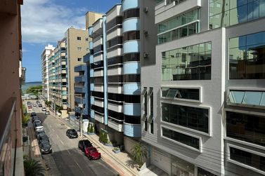 Apartamento &agrave; venda - 120m&sup2; - Centro