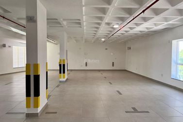 Apartamento &agrave; venda - 190m&sup2; - Centro