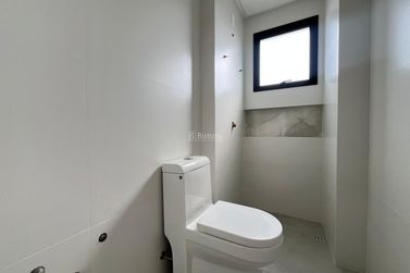 Apartamento &agrave; venda - 123m&sup2; - Meia Praia