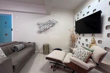Apartamento &agrave; venda - 74m&sup2; - Centro