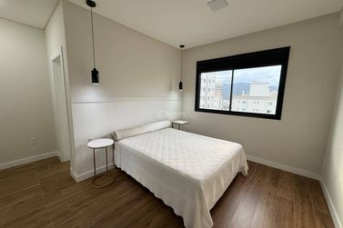 Apartamento &agrave; venda - Meia Praia