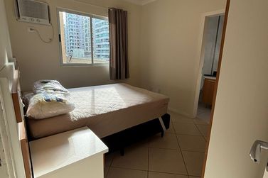 Apartamento &agrave; venda - 134m&sup2; - Meia Praia