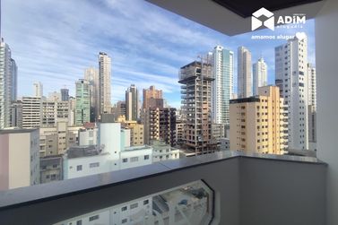 Apartamento para alugar - 130m&sup2; - Centro