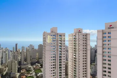 Apartamento &agrave; venda - 102m&sup2; - Meia Praia