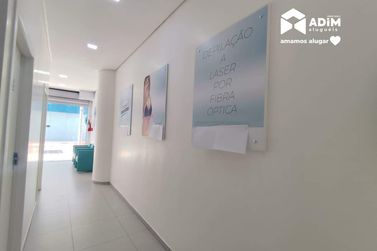 Sal&atilde;o Comercial para alugar - 180m&sup2; - Centro