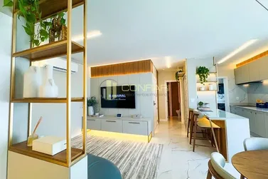 Apartamento &agrave; venda - 114m&sup2; - Meia Praia