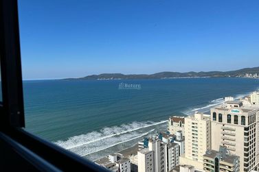 Apartamento &agrave; venda - 200m&sup2; - Meia Praia