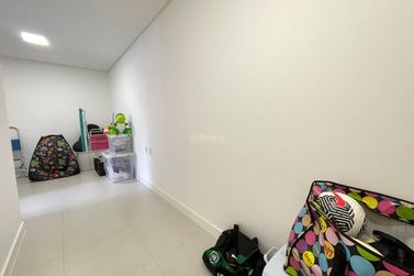 Apartamento &agrave; venda - 141m&sup2; - Meia Praia