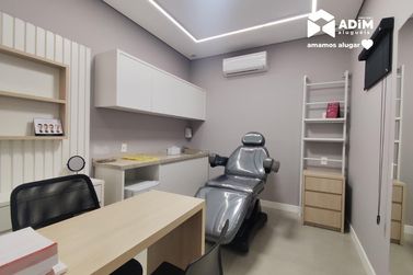 Sala Comercial para alugar - 99m&sup2; - Centro