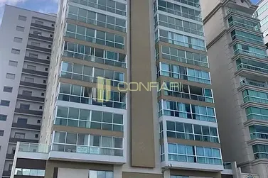 Apartamento &agrave; venda - 193m&sup2; - Meia Praia