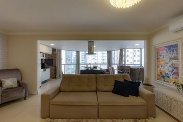 Apartamento &agrave; venda - Meia Praia