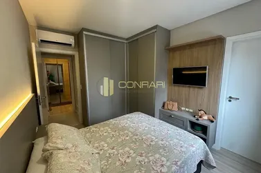 Apartamento &agrave; venda - 136m&sup2; - Meia Praia