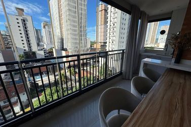 Apartamento &agrave; venda - Meia Praia