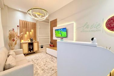 Sala Comercial &agrave; venda - 68m&sup2; - Meia Praia