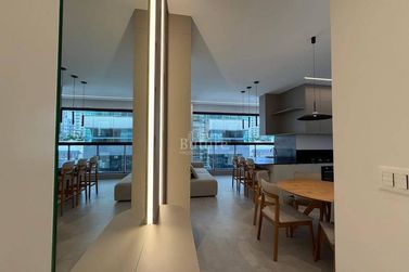 Apartamento &agrave; venda - Meia Praia