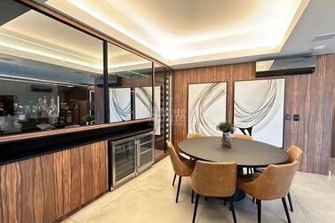 Apartamento &agrave; venda - 400m&sup2; - Meia Praia