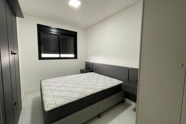 Apartamento &agrave; venda - Meia Praia