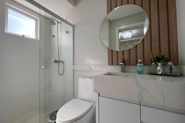 Apartamento &agrave; venda - 107m&sup2; - Meia Praia