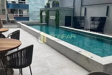 Apartamento para alugar - 180m&sup2; - Meia Praia