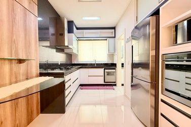 Apartamento &agrave; venda - 129m&sup2; - Andorinha