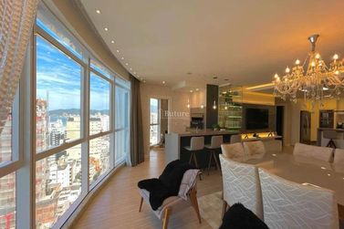Apartamento &agrave; venda - Meia Praia
