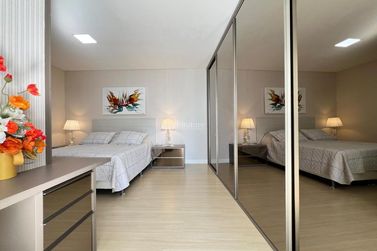 Apartamento &agrave; venda - 197m&sup2; - Centro