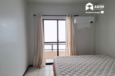 Apartamento para alugar - 134m&sup2; - Meia Praia