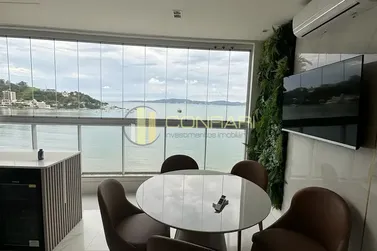 Apartamento &agrave; venda - 141m&sup2; - Centro