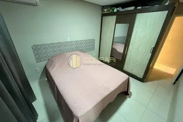 Sobrado &agrave; venda - 110m&sup2; - Meia Praia