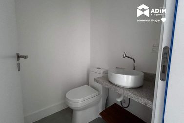 Apartamento para alugar - 125m&sup2; - Meia Praia
