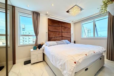Apartamento &agrave; venda - 175m&sup2; - Jardim Dourado