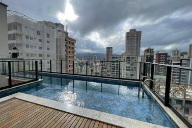 Apartamento &agrave; venda - Meia Praia