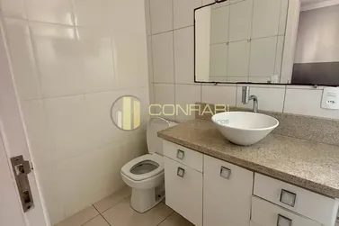 Apartamento &agrave; venda - 154m&sup2; - Meia Praia