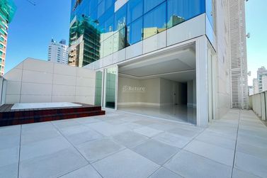 Apartamento &agrave; venda - 223m&sup2; - Pioneiros