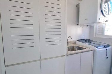 Apartamento para alugar - 125m&sup2; - Meia Praia