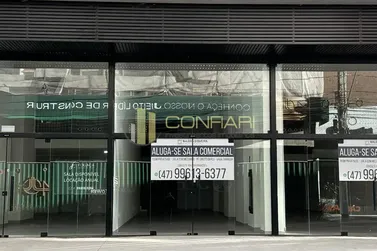 Sala Comercial para alugar - 155m&sup2; - meia praia