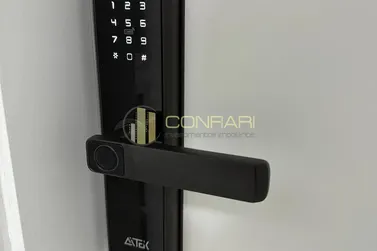 Apartamento &agrave; venda - 140m&sup2; - Meia Praia