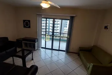 Apartamento para alugar - 163m&sup2; - meia praia