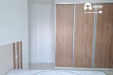 Apartamento para alugar - 119m&sup2; - Meia Praia