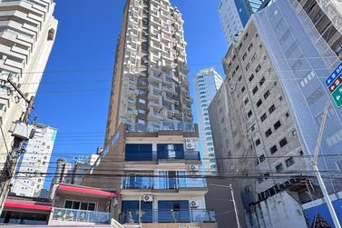Apartamento &agrave; venda - 145m&sup2; - Barra Sul