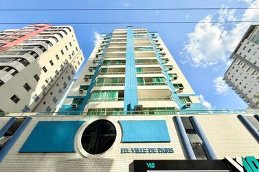 Apartamento &agrave; venda - 107m&sup2; - Meia Praia