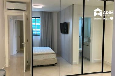 Apartamento para alugar - 121m&sup2; - Meia Praia