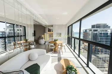 Apartamento &agrave; venda - 198m&sup2; - Meia Praia